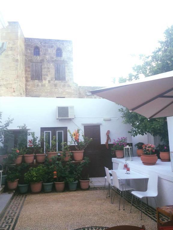 Elena * Lindos (Rhodes)
